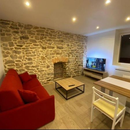 Appartement Avec Terrasse Quimper Exterior foto